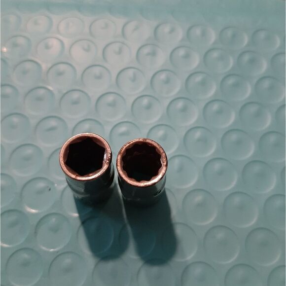 Vintage Lot 2 Craftsman 9/32" 6 and 12 Point 1/4" Drive Shallow Sockets Tools - Picture 3 of 4